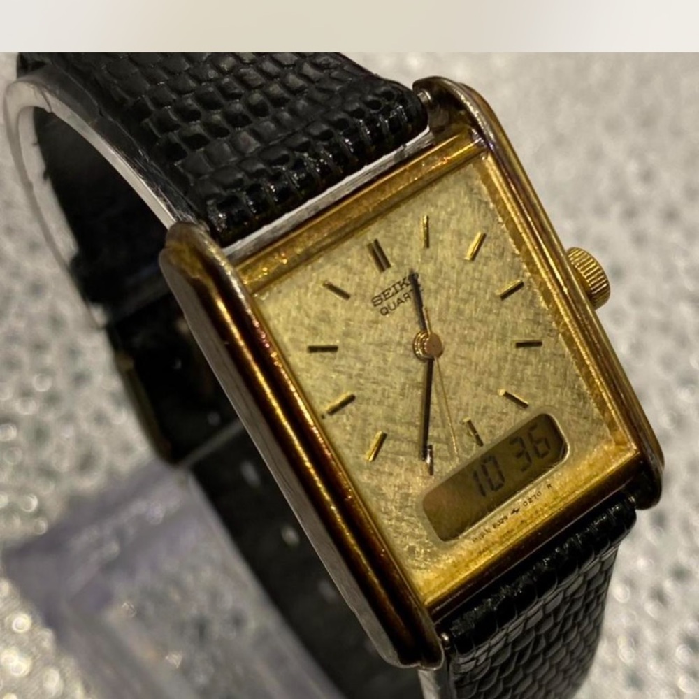 ^^^ Seiko *** Gold Dial Rectangular Watch / Black… - image 5